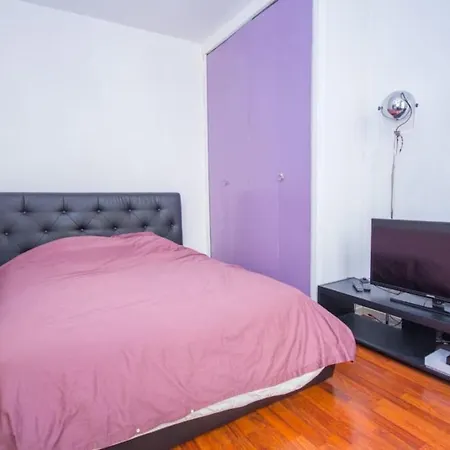 Beautiful Bright Apt In The Heart Of Montmartre Apartment Paris